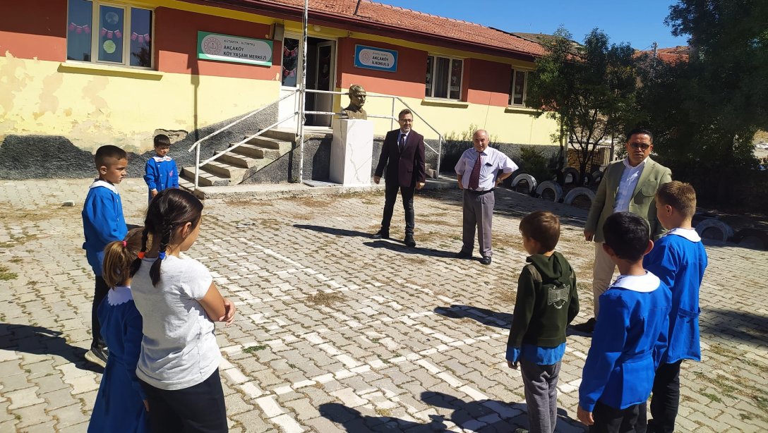 Akçaköy İlkokulu ziyaret edildi.