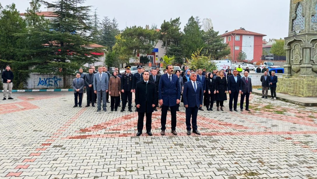 İlçemizde 10 Kasım Atatürk'ü Anma Programı Düzenlendi. 